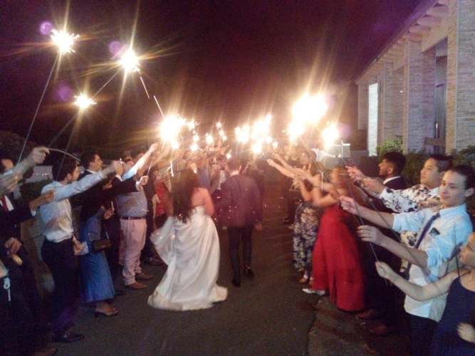 Davertainment Wedding Sparkler Farewell