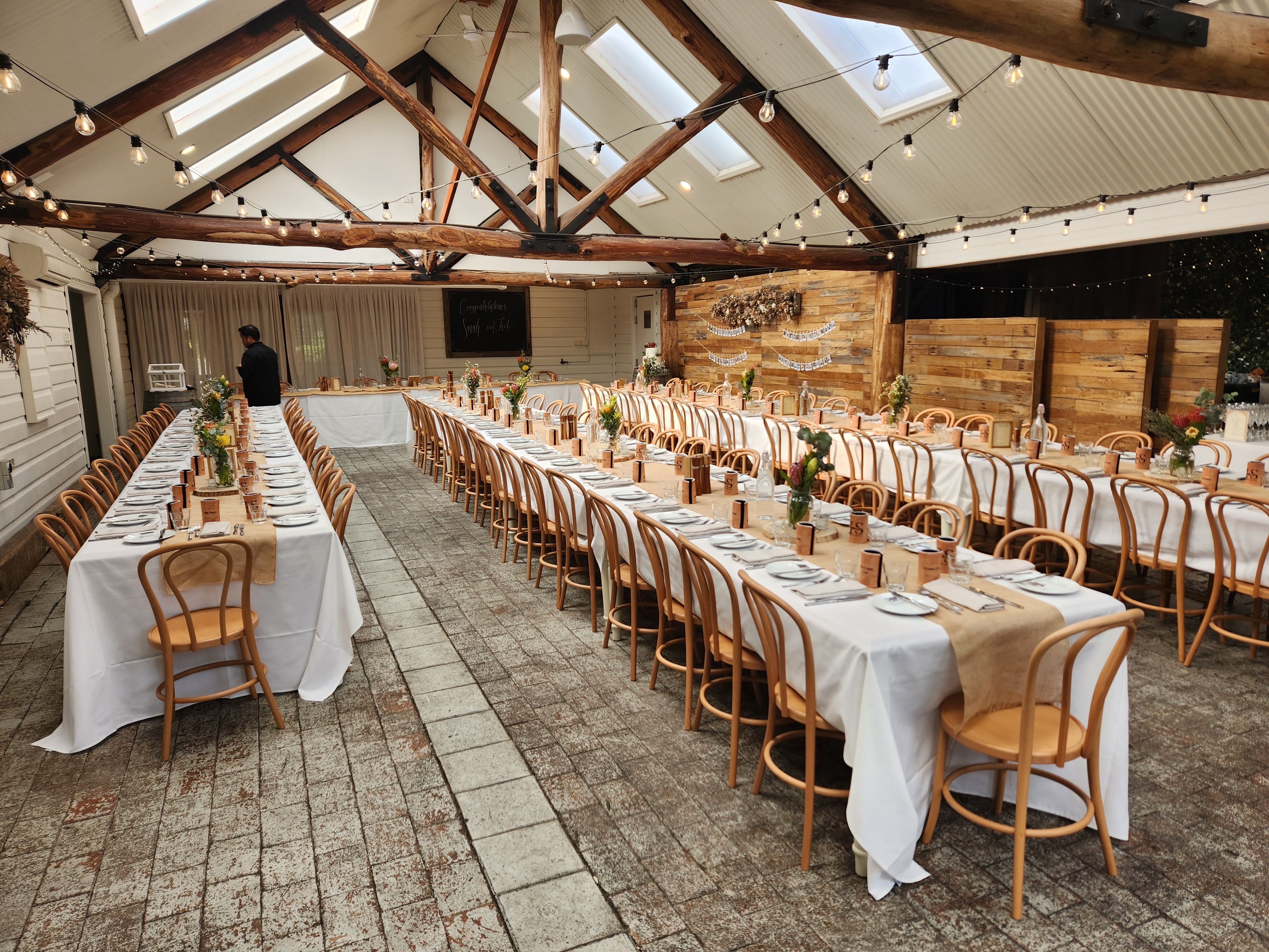 Davertainment Robertson Public House