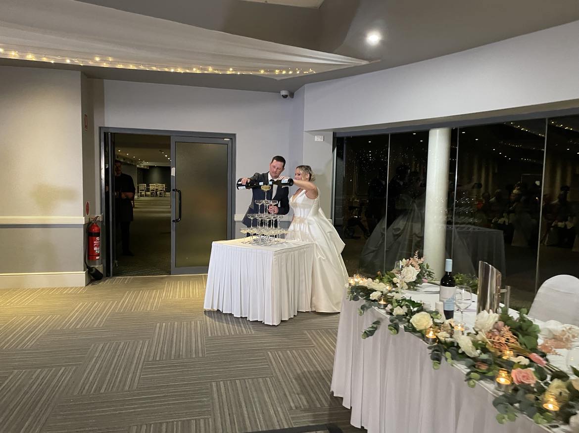 Davertainment Champagne Tower